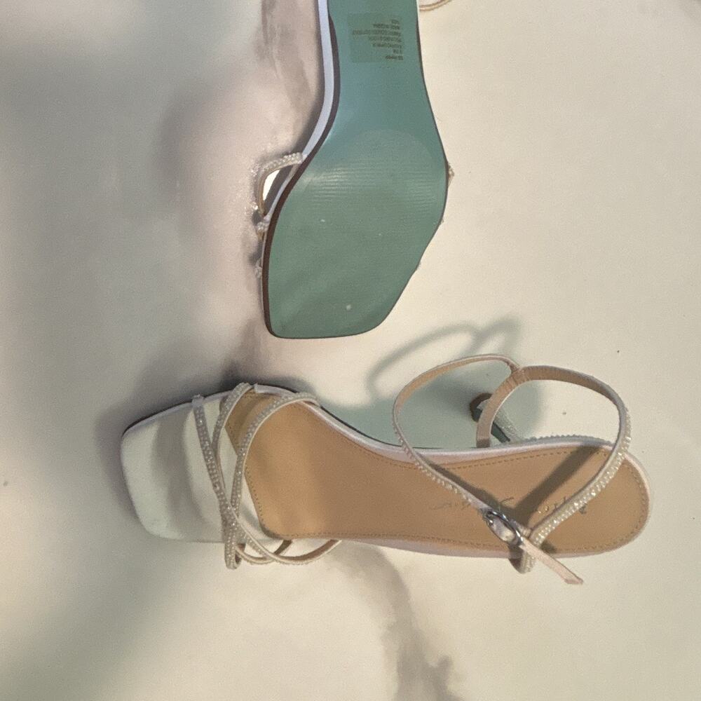 Betsy Johnson Piper Pearl Shoes - Picture 5 of 7